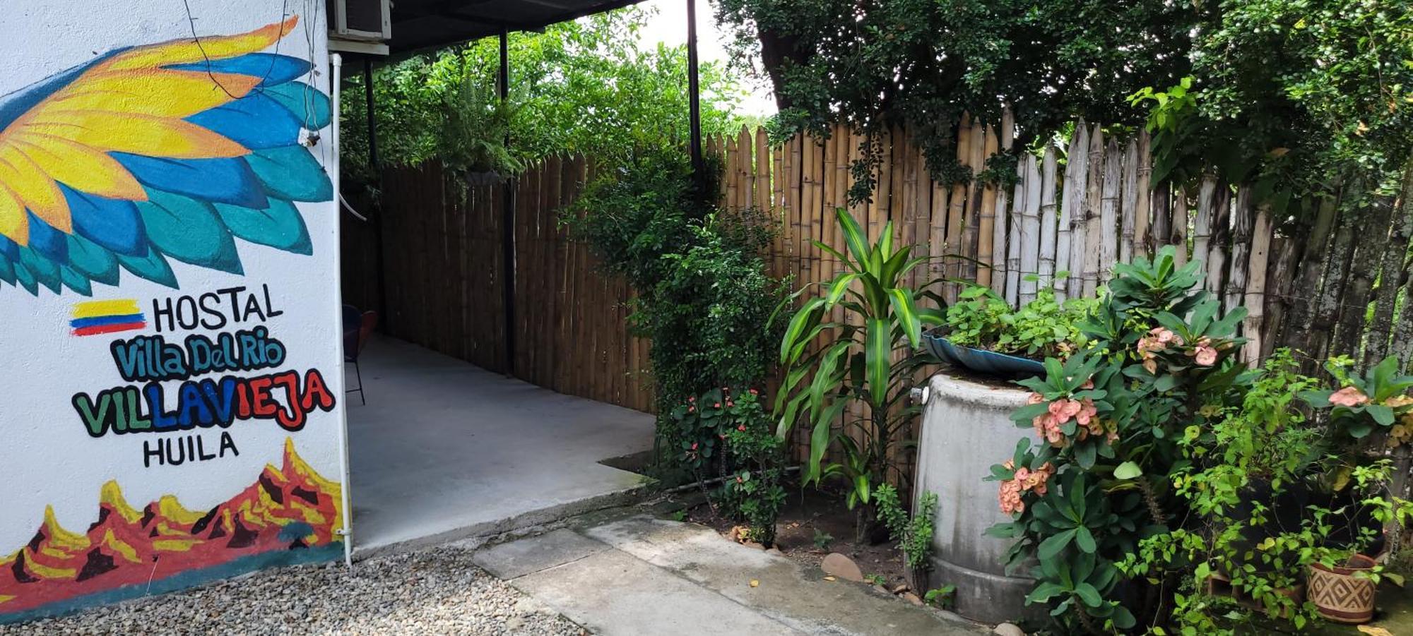 Hostal Villa Del Rio Las Brisas วิลญาเวียคา ภายนอก รูปภาพ