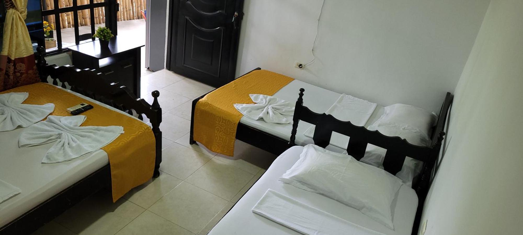 Hostal Villa Del Rio Las Brisas วิลญาเวียคา ภายนอก รูปภาพ