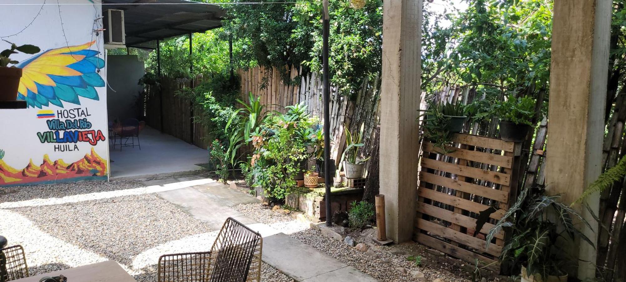 Hostal Villa Del Rio Las Brisas วิลญาเวียคา ภายนอก รูปภาพ