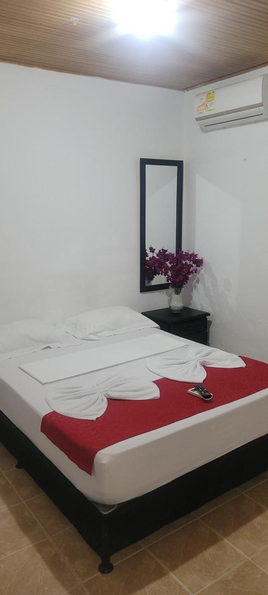 Hostal Villa Del Rio Las Brisas วิลญาเวียคา ภายนอก รูปภาพ