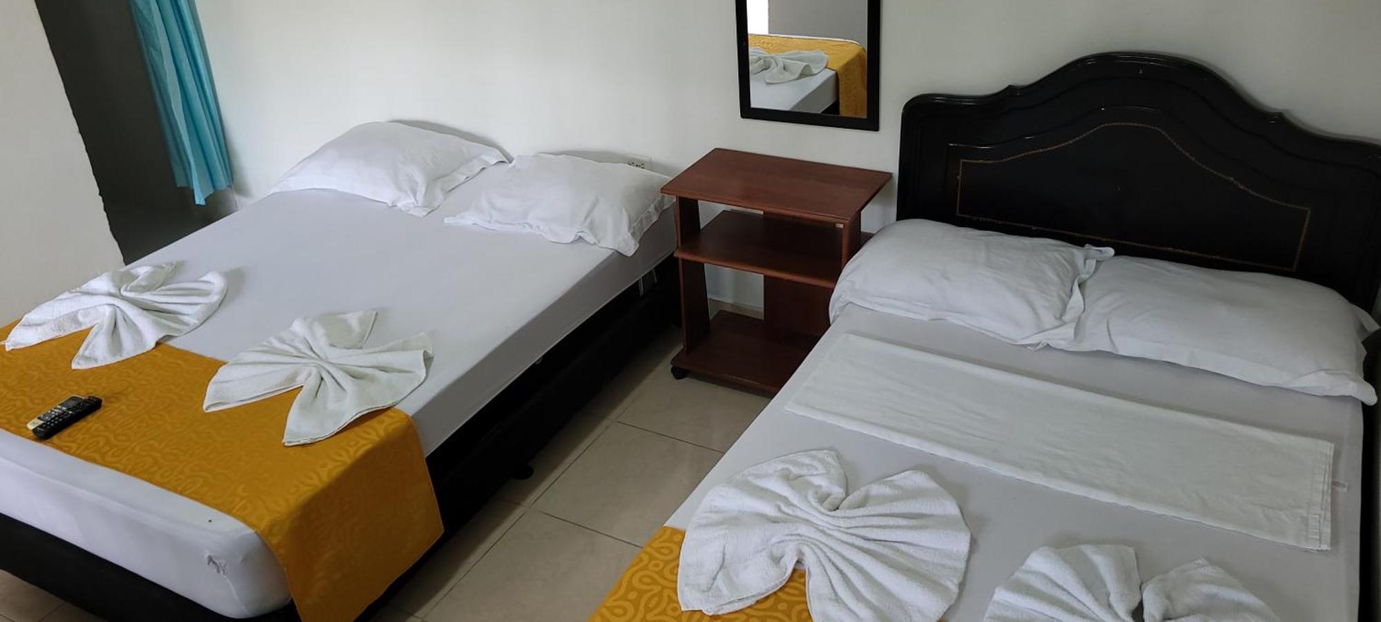 Hostal Villa Del Rio Las Brisas วิลญาเวียคา ภายนอก รูปภาพ